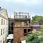 Διαμέρισμα Riverfront 1bd Old Town By Hostlovers