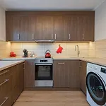 Riverfront 1bd Old Town By Hostlovers Διαμέρισμα *