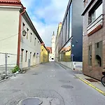 Διαμέρισμα Riverfront 1bd Old Town By Hostlovers