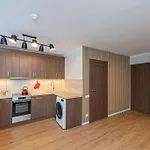 Διαμέρισμα Riverfront 1bd Old Town By Hostlovers
