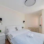 Riverfront 1bd Old Town By Hostlovers Διαμέρισμα Κάουνας