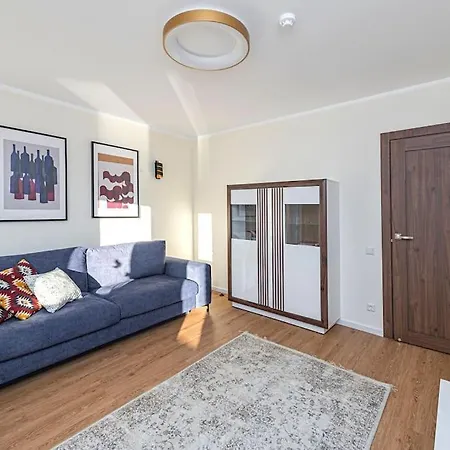Riverfront 1bd Old Town By Hostlovers * 考纳斯