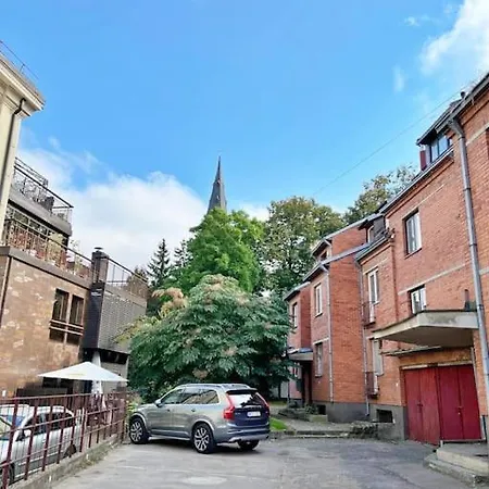 Riverfront 1bd Old Town By Hostlovers Butas