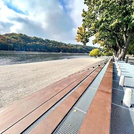 Riverfront 1bd Old Town By Hostlovers Kaunas