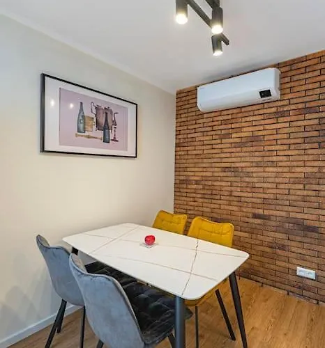 Riverfront 1bd Old Town By Hostlovers Appartement Kaunas